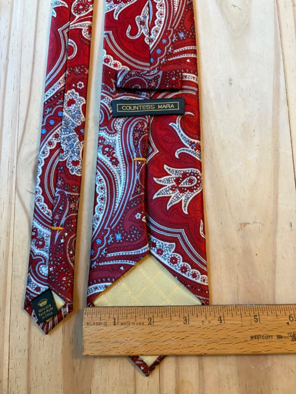 Vintage Countess Mara Red Paisley Silk Tie Necktie 3.75" - Picture 4 of 4